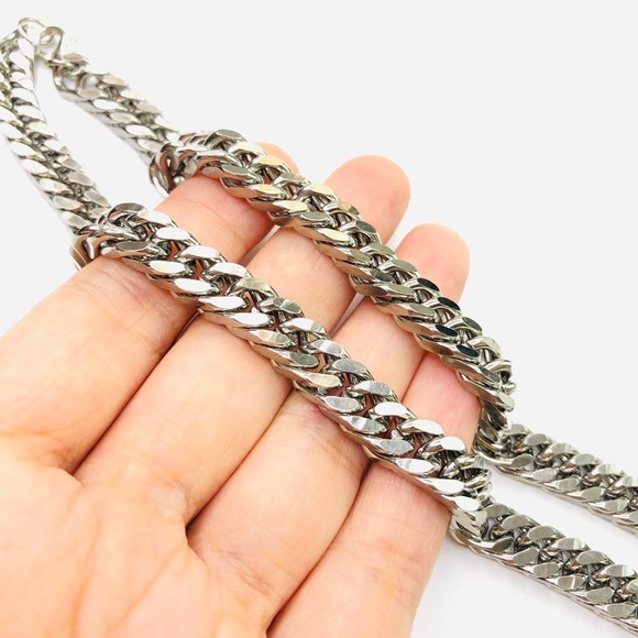 Thick Chunky Stainless Steel Curb Cuban Miami Chain Necklace Hypoallergenic - Picture 4 of 4